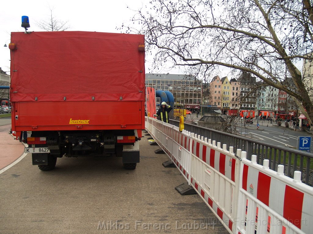 Vorbereitung Flutung U Bahn Koeln Heumarkt P325.JPG